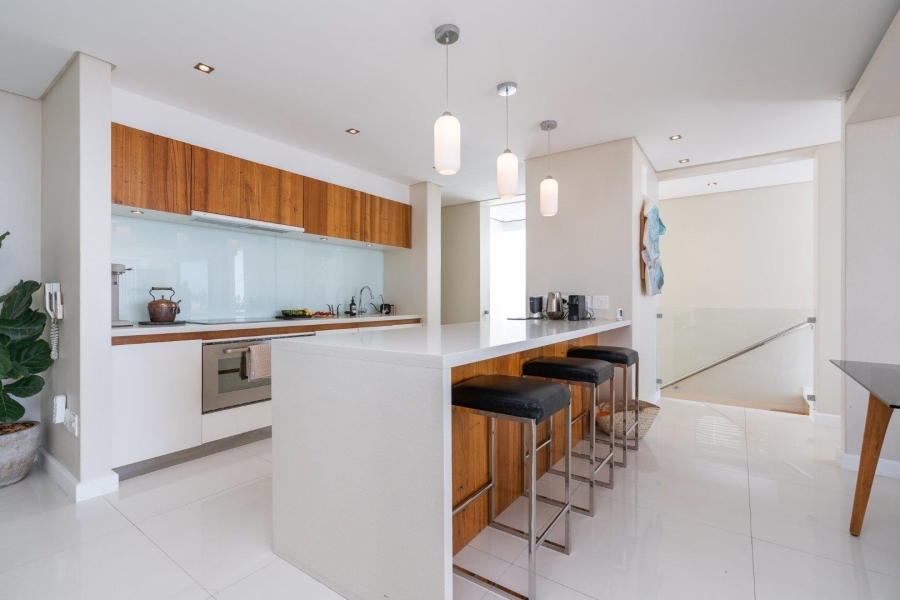 3 Bedroom Property for Sale in Green Point Western Cape